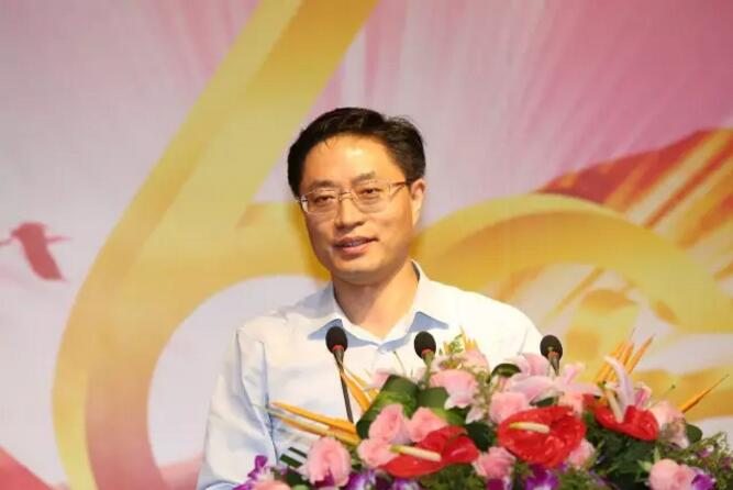 一家大神級的企業(yè)辦了一個低調(diào)的生日宴，速來圍觀！